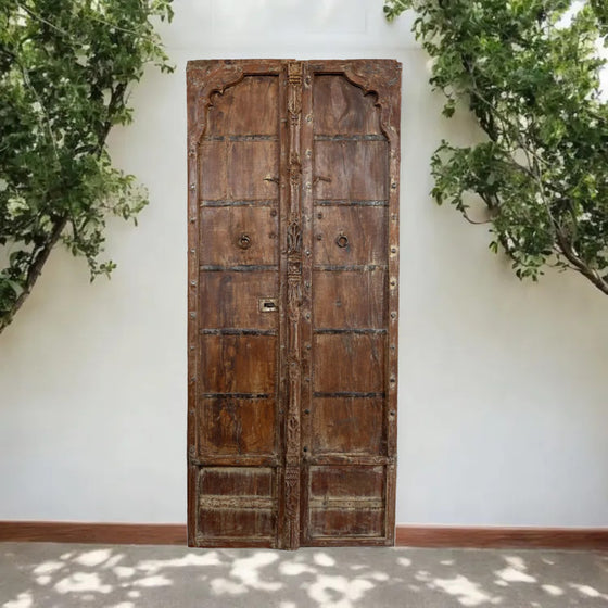 Rustic Brown Whitewash Antique Teak Wood Exterior Haveli Doors Heavy Old Doors 84